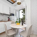 One Bedroom With Balcony Mlini