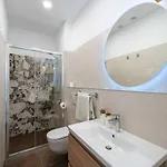 One Bedroom With Balcony *