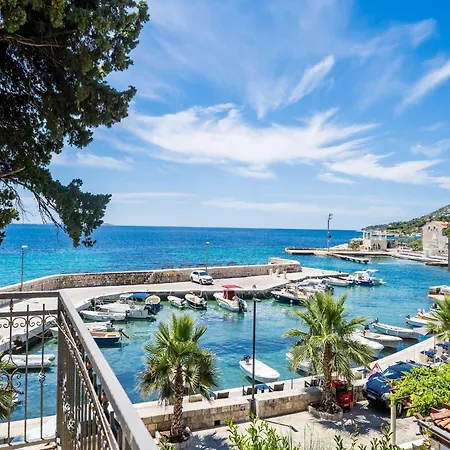 Appartamento One Bedroom With Balcony *