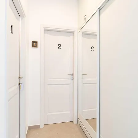 One Bedroom With Balcony Apartament *