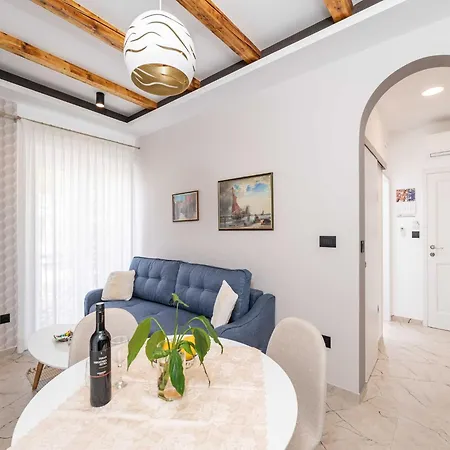 Apartamento One Bedroom With Balcony *