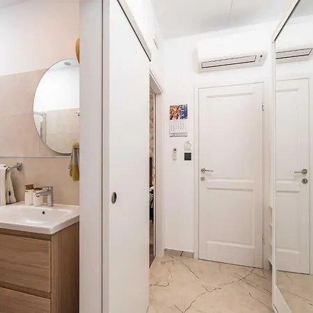 One Bedroom With Balcony