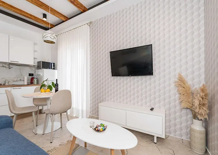 아파트 One Bedroom With Balcony