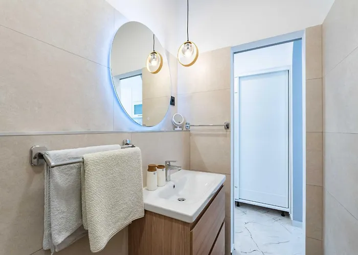 아파트 One Bedroom With Balcony 믈리니