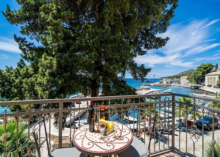 One Bedroom With Balcony 아파트